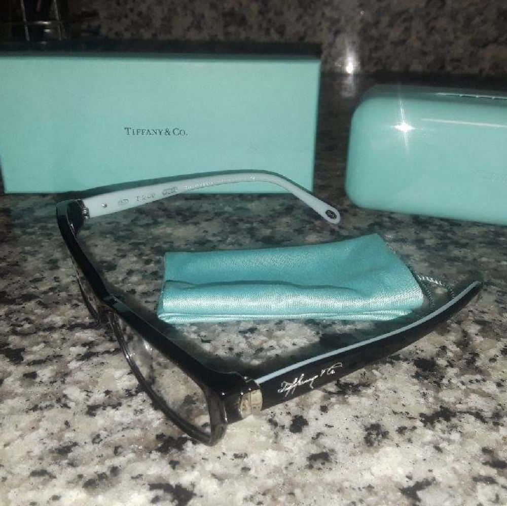 Michael Kors rx eye glasses. Never wore them.